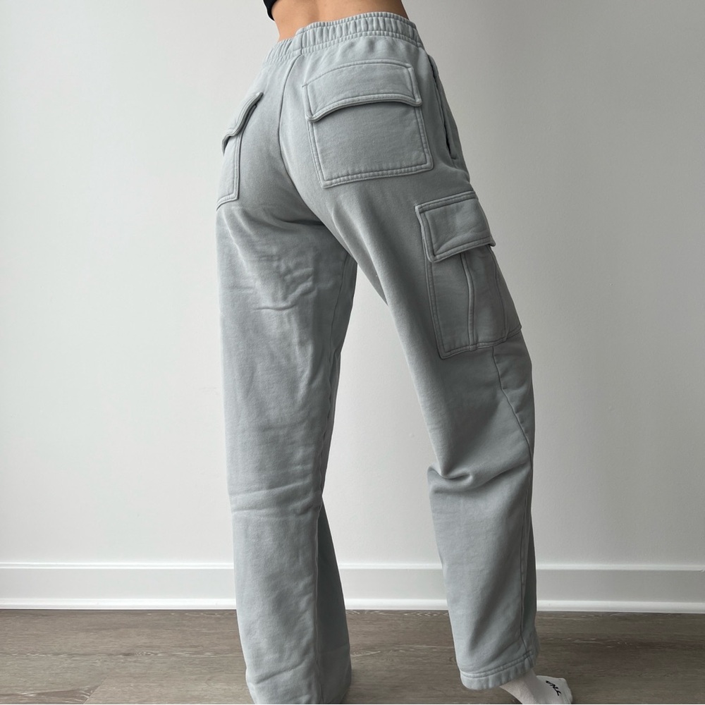 Aritzia Tna Cozy Fleece Mega Cargo Oversized Wide-Leg Sweatpants GD Wolf Grey